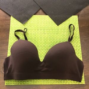 SOMA 38 B  B R O W N adjustable straps